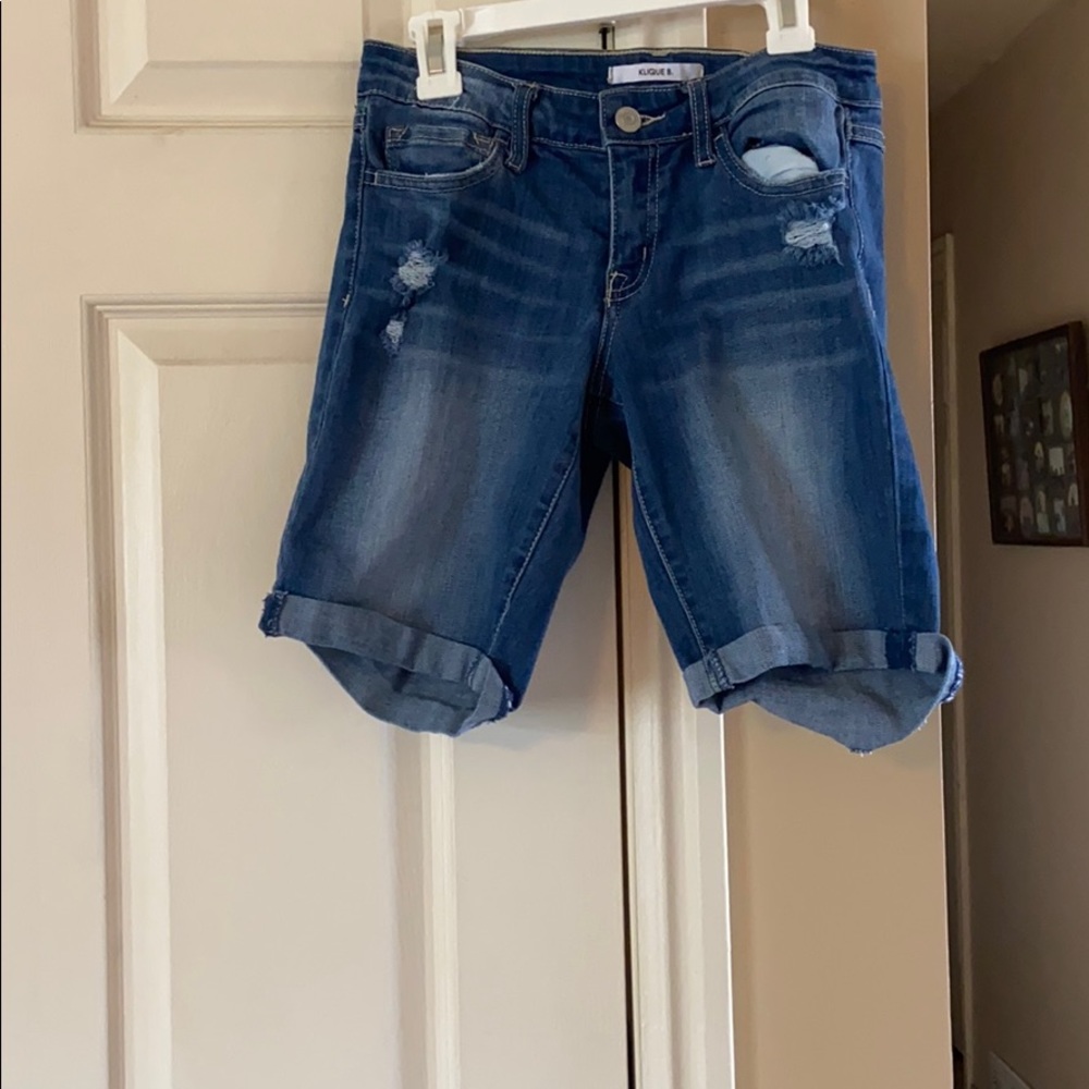 Knee length shorts